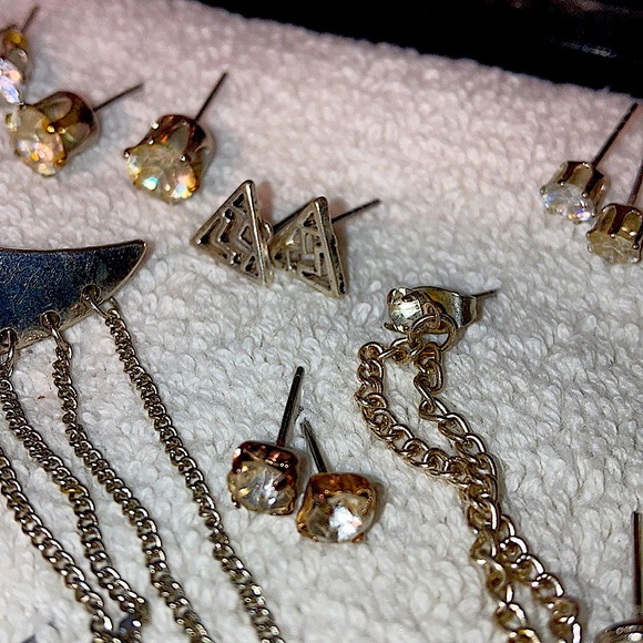 Earring sets - Picture 7 of 9